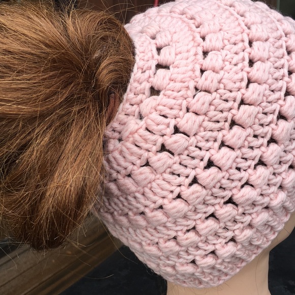 Messy Bun Hat/Toque - Picture 2 of 4